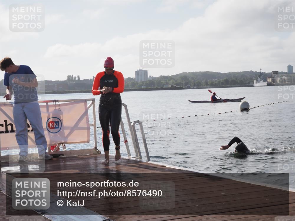 17.08.2025 - KN Förde Triathlon 2025 KatJ http://msf.ph/oto/8576490 17.08.2025 09:13:35 Schwimmen 138, 148, 151, 135, 138, 148, 198 meine-sportfotos.de