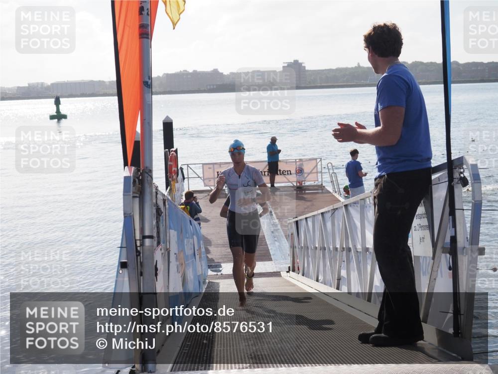 17.08.2025 - KN Förde Triathlon 2025 MichiJ http://msf.ph/oto/8576531 17.08.2025 09:10:34 Schwimmen 105, 109, 114, 119, 253, 105, 113, 121, 253 meine-sportfotos.de