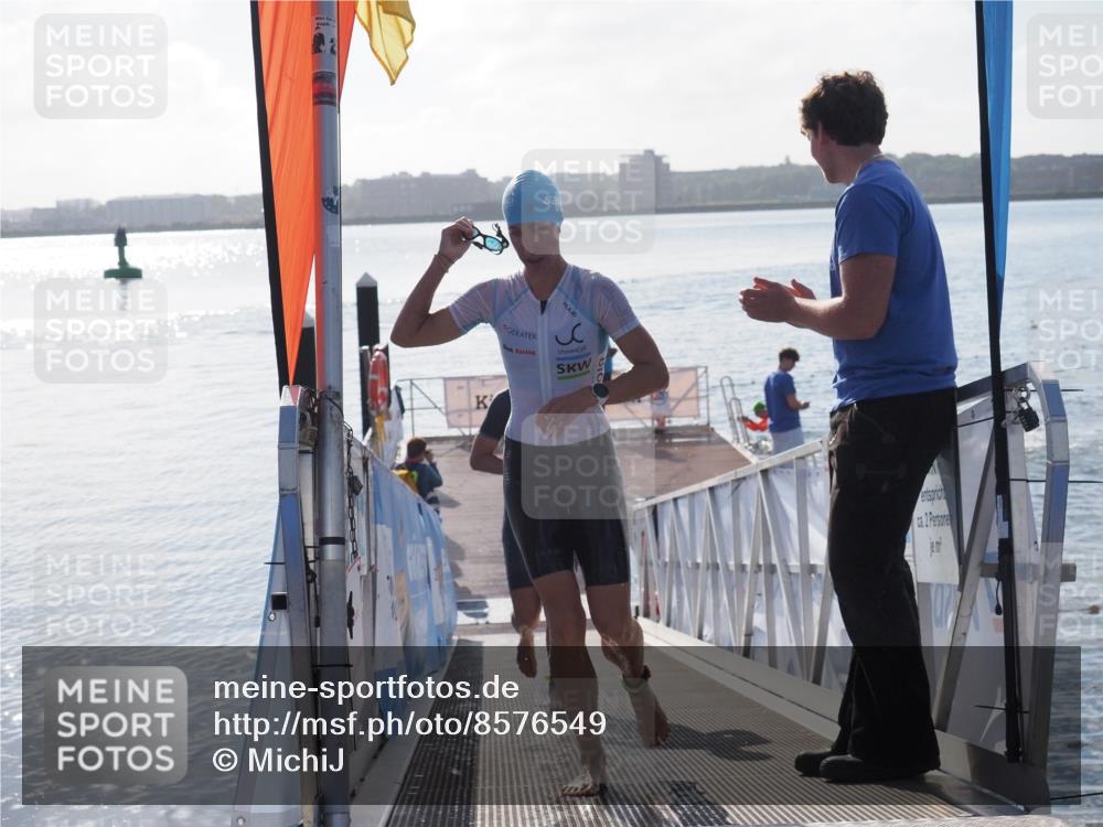 17.08.2025 - KN Förde Triathlon 2025 MichiJ http://msf.ph/oto/8576549 17.08.2025 09:10:35 Schwimmen 105, 114, 119, 253, 105, 113, 121, 253 meine-sportfotos.de