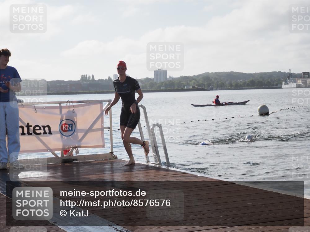 17.08.2025 - KN Förde Triathlon 2025 KatJ http://msf.ph/oto/8576576 17.08.2025 09:14:29 Schwimmen 140, 140 meine-sportfotos.de