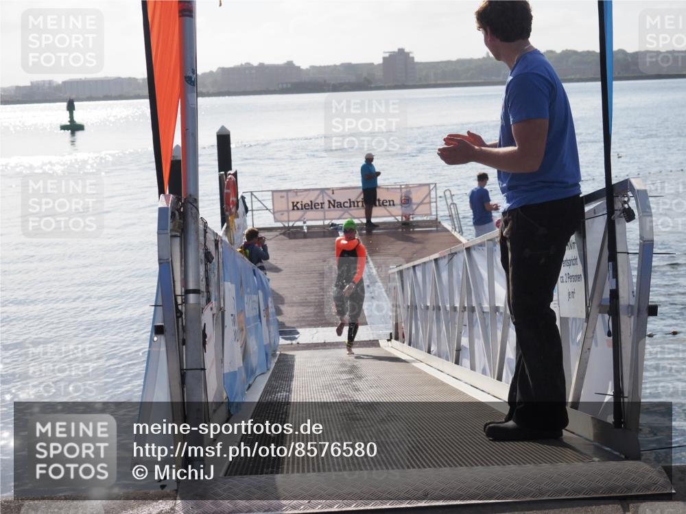 17.08.2025 - KN Förde Triathlon 2025 MichiJ http://msf.ph/oto/8576580 17.08.2025 09:10:42 Schwimmen 105, 113, 253, 113, 121 meine-sportfotos.de