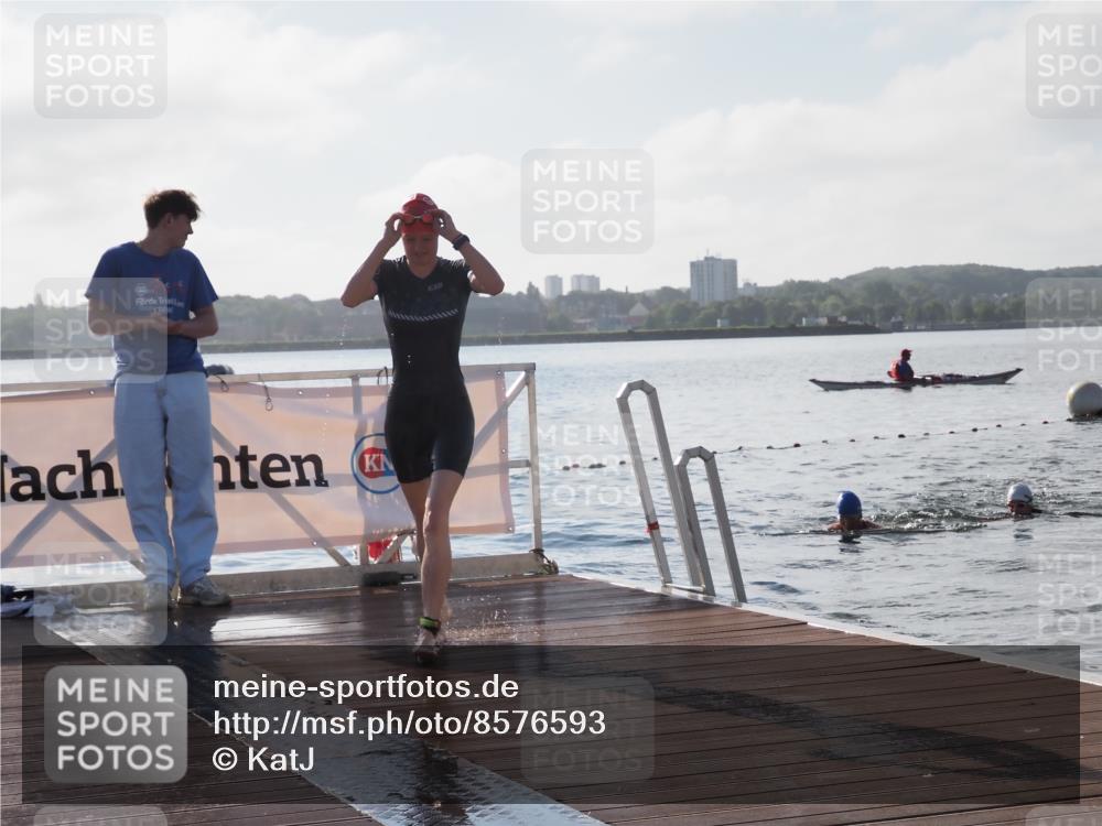 17.08.2025 - KN Förde Triathlon 2025 KatJ http://msf.ph/oto/8576593 17.08.2025 09:14:30 Schwimmen 140, 140 meine-sportfotos.de