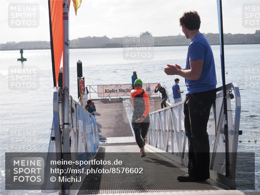 17.08.2025 - KN Förde Triathlon 2025 MichiJ http://msf.ph/oto/8576602 17.08.2025 09:10:43 Schwimmen 105, 113, 253, 113, 121 meine-sportfotos.de