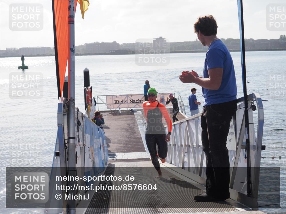 17.08.2025 - KN Förde Triathlon 2025 MichiJ http://msf.ph/oto/8576604 17.08.2025 09:10:43 Schwimmen 105, 113, 253, 113, 121 meine-sportfotos.de