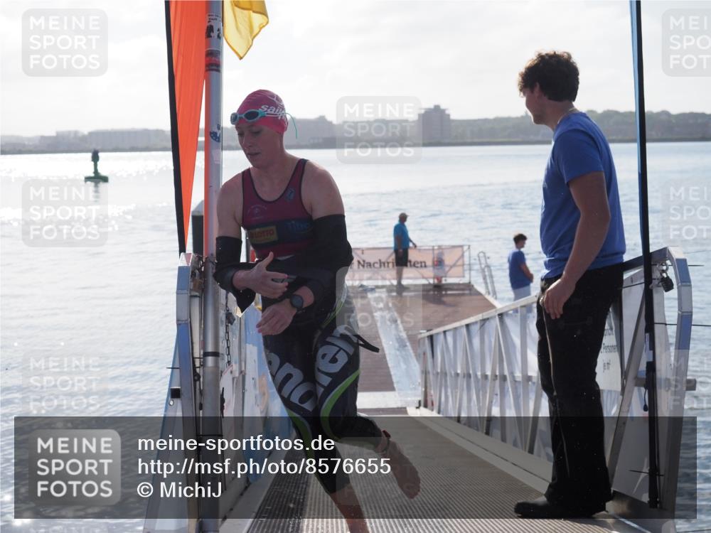 17.08.2025 - KN Förde Triathlon 2025 MichiJ http://msf.ph/oto/8576655 17.08.2025 09:10:49 Schwimmen 113, 121, 121 meine-sportfotos.de
