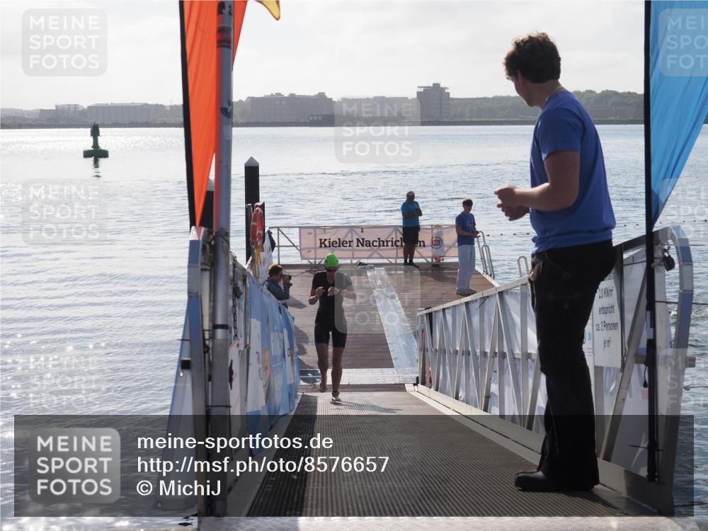 17.08.2025 - KN Förde Triathlon 2025 MichiJ http://msf.ph/oto/8576657 17.08.2025 09:11:13 Schwimmen 117, 116, 117, 125, 157 meine-sportfotos.de