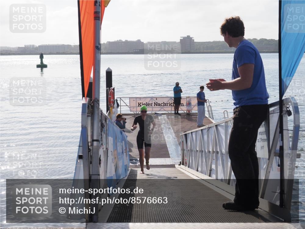 17.08.2025 - KN Förde Triathlon 2025 MichiJ http://msf.ph/oto/8576663 17.08.2025 09:11:13 Schwimmen 117, 116, 117, 125, 157 meine-sportfotos.de