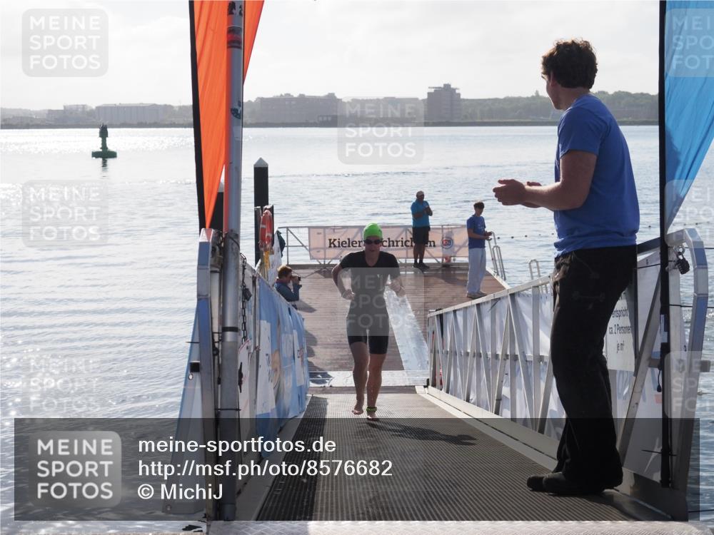 17.08.2025 - KN Förde Triathlon 2025 MichiJ http://msf.ph/oto/8576682 17.08.2025 09:11:14 Schwimmen 117, 116, 117, 125, 157 meine-sportfotos.de