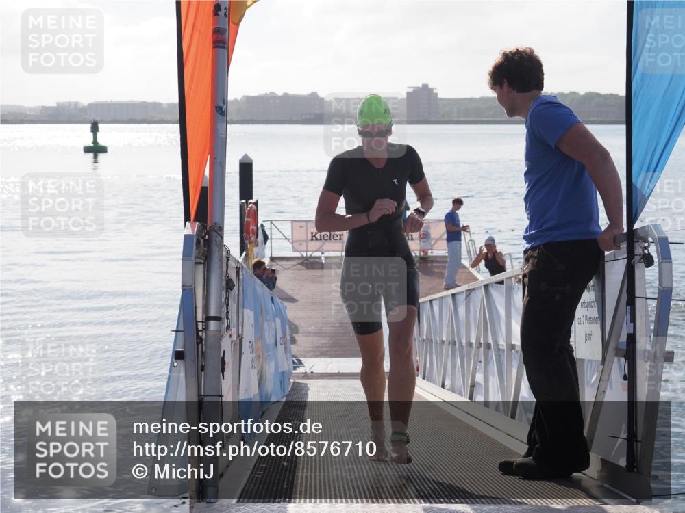 17.08.2025 - KN Förde Triathlon 2025 MichiJ http://msf.ph/oto/8576710 17.08.2025 09:11:16 Schwimmen 117, 116, 117, 125, 157 meine-sportfotos.de
