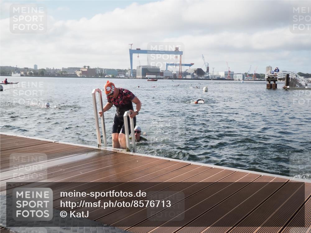 17.08.2025 - KN Förde Triathlon 2025 KatJ http://msf.ph/oto/8576713 17.08.2025 09:14:59 Schwimmen 133, 145, 146, 147, 152, 159, 133, 139, 146, 147, 150, 152, 159 meine-sportfotos.de