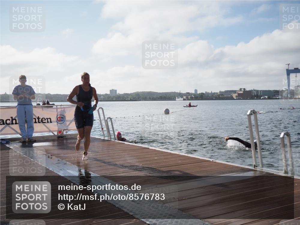 17.08.2025 - KN Förde Triathlon 2025 KatJ http://msf.ph/oto/8576783 17.08.2025 09:15:08 Schwimmen 133, 143, 145, 147, 133, 143, 145, 147, 152 meine-sportfotos.de