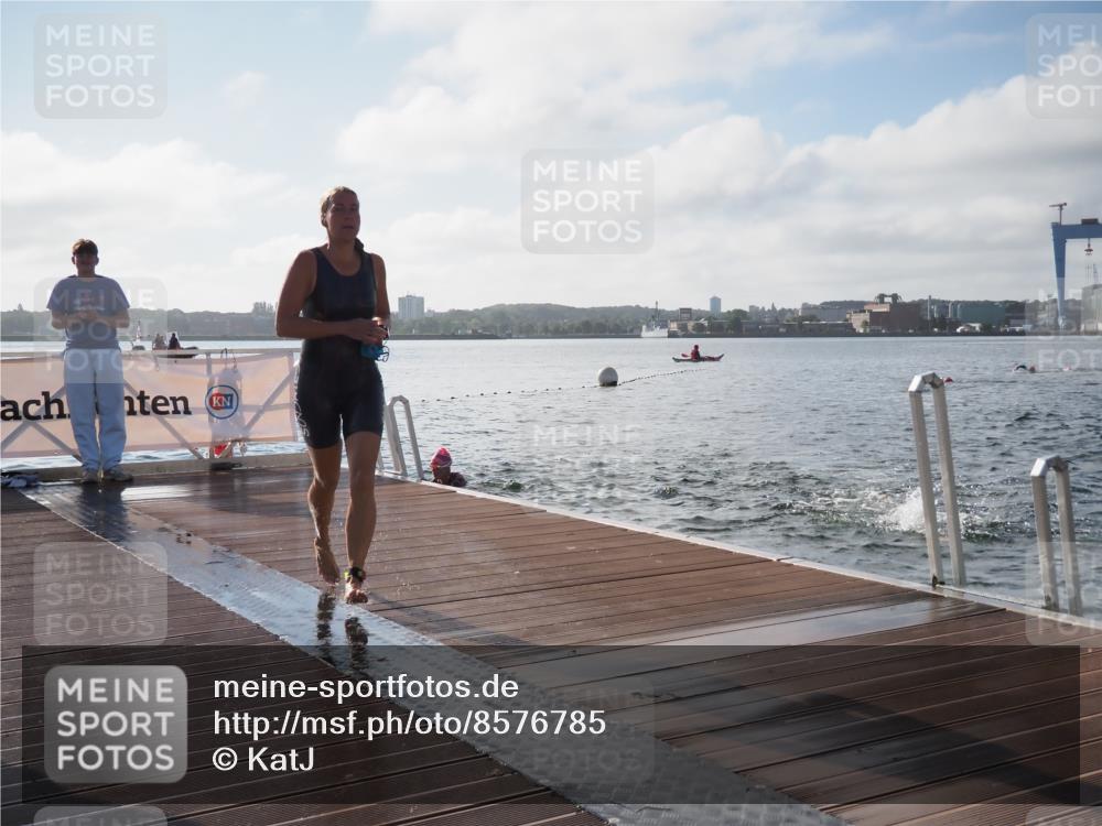 17.08.2025 - KN Förde Triathlon 2025 KatJ http://msf.ph/oto/8576785 17.08.2025 09:15:08 Schwimmen 133, 143, 145, 147, 133, 143, 145, 147, 152 meine-sportfotos.de
