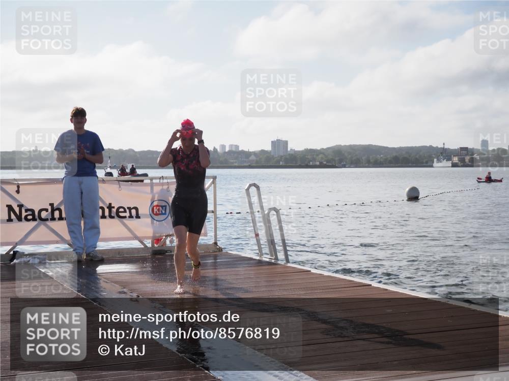 17.08.2025 - KN Förde Triathlon 2025 KatJ http://msf.ph/oto/8576819 17.08.2025 09:15:14 Schwimmen 143, 145, 133, 143, 145, 147 meine-sportfotos.de