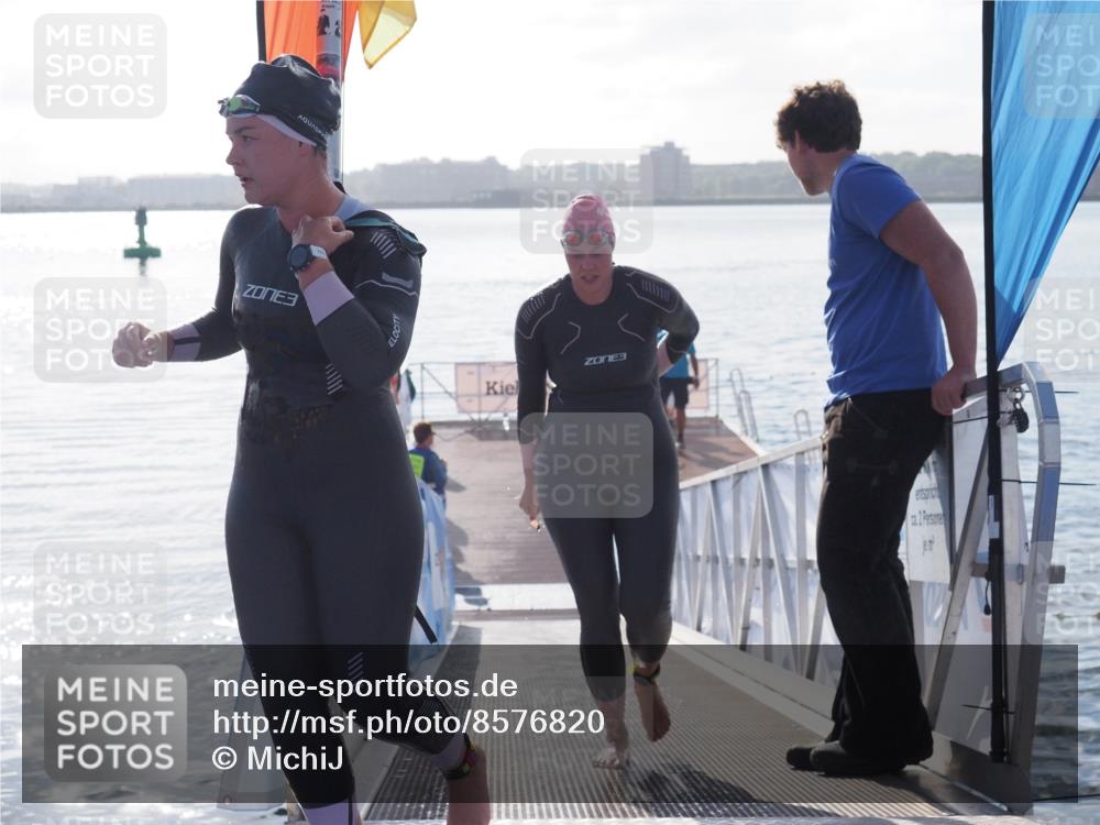 17.08.2025 - KN Förde Triathlon 2025 MichiJ http://msf.ph/oto/8576820 17.08.2025 09:11:30 Schwimmen 116, 125, 157, 125 meine-sportfotos.de