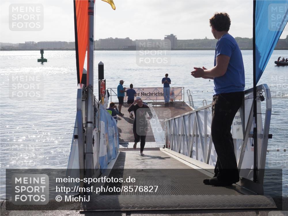 17.08.2025 - KN Förde Triathlon 2025 MichiJ http://msf.ph/oto/8576827 17.08.2025 09:12:25 Schwimmen 127, 127 meine-sportfotos.de