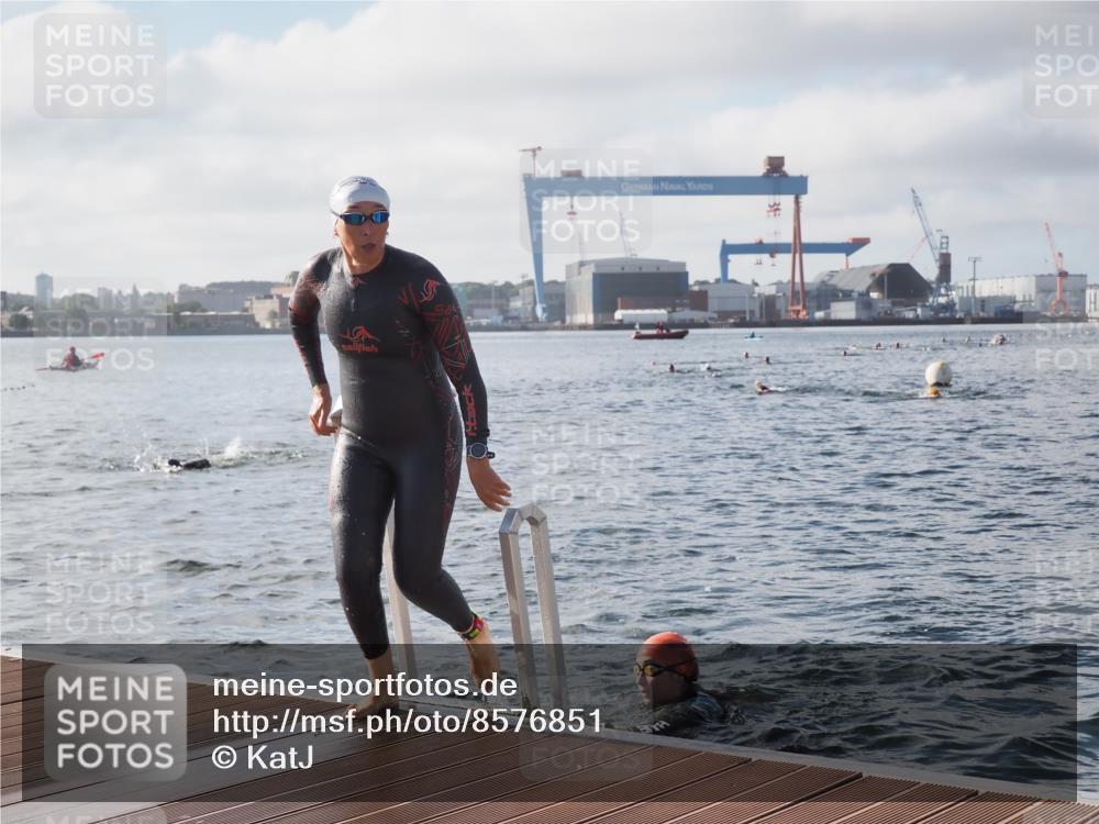 17.08.2025 - KN Förde Triathlon 2025 KatJ http://msf.ph/oto/8576851 17.08.2025 09:15:21 Schwimmen 141, 143, 149, 143, 145, 149 meine-sportfotos.de