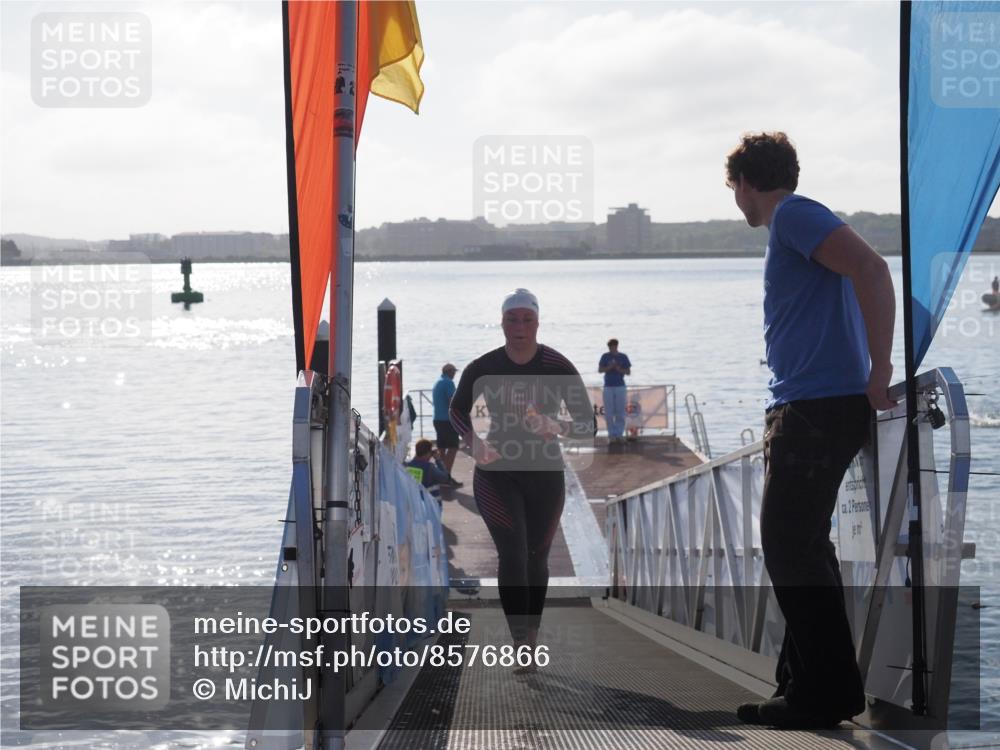 17.08.2025 - KN Förde Triathlon 2025 MichiJ http://msf.ph/oto/8576866 17.08.2025 09:12:28 Schwimmen 127, 127 meine-sportfotos.de