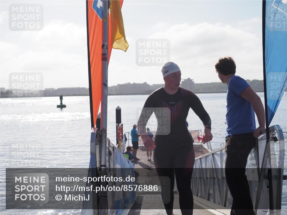17.08.2025 - KN Förde Triathlon 2025 MichiJ http://msf.ph/oto/8576886 17.08.2025 09:12:29 Schwimmen 127, 127 meine-sportfotos.de
