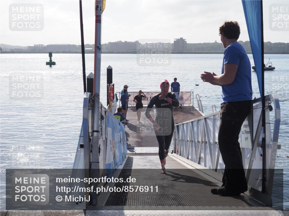 17.08.2025 - KN Förde Triathlon 2025 MichiJ http://msf.ph/oto/8576911 17.08.2025 09:12:47 Schwimmen 136, 136, 142 meine-sportfotos.de