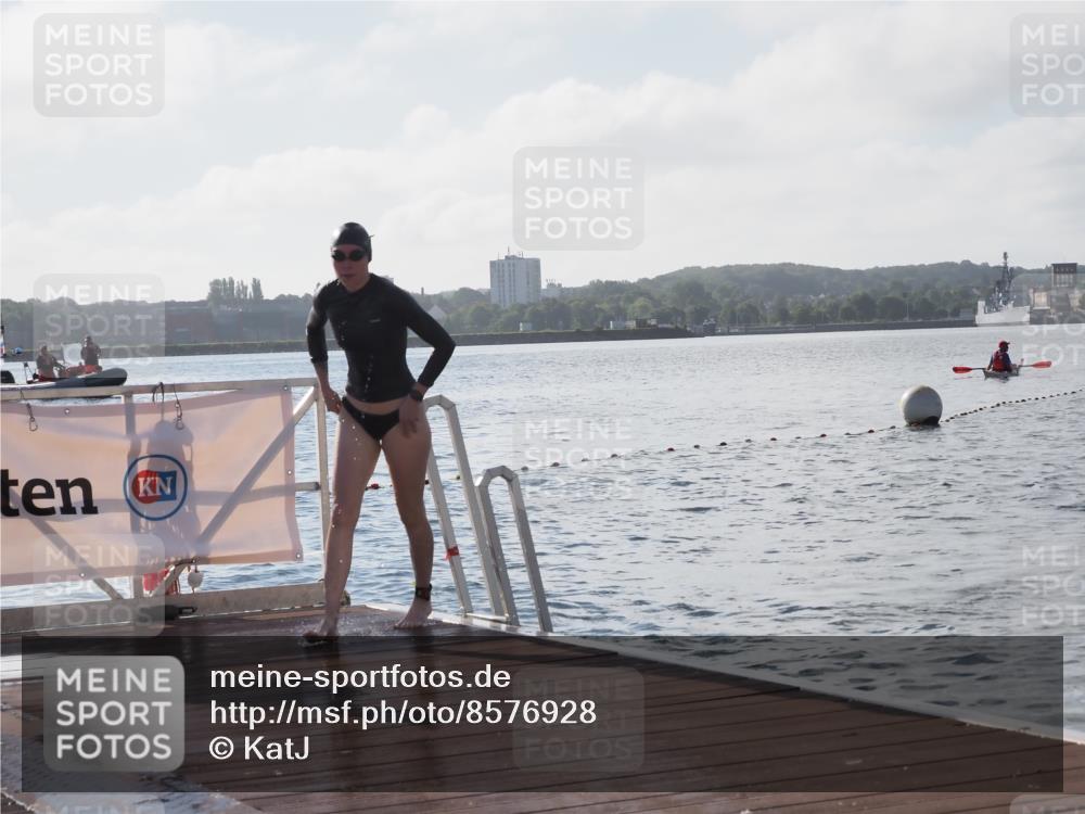 17.08.2025 - KN Förde Triathlon 2025 KatJ http://msf.ph/oto/8576928 17.08.2025 09:15:38 Schwimmen 131, 131, 141, 149 meine-sportfotos.de