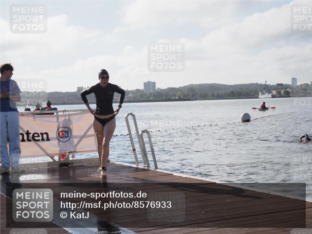 17.08.2025 - KN Förde Triathlon 2025 KatJ http://msf.ph/oto/8576933 17.08.2025 09:15:39 Schwimmen 131, 131, 141 meine-sportfotos.de