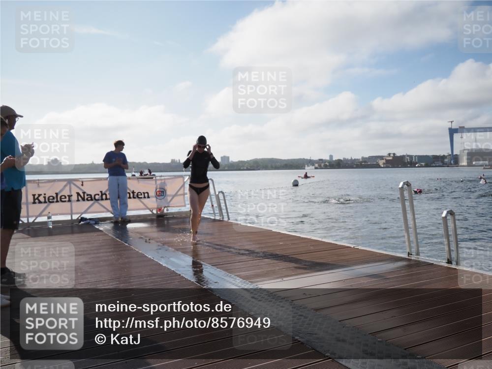 17.08.2025 - KN Förde Triathlon 2025 KatJ http://msf.ph/oto/8576949 17.08.2025 09:15:40 Schwimmen 131, 131, 141 meine-sportfotos.de