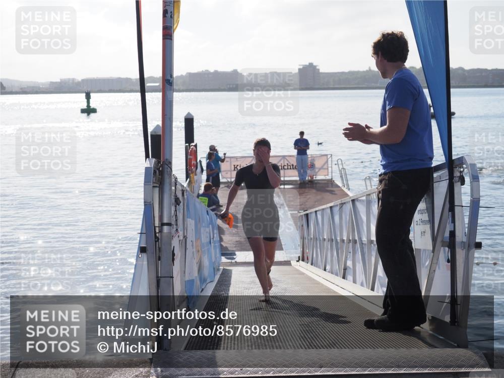 17.08.2025 - KN Förde Triathlon 2025 MichiJ http://msf.ph/oto/8576985 17.08.2025 09:12:53 Schwimmen 136, 142, 142 meine-sportfotos.de