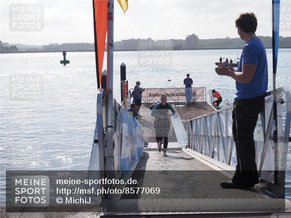 17.08.2025 - KN Förde Triathlon 2025 MichiJ http://msf.ph/oto/8577069 17.08.2025 09:13:16 Schwimmen 122, 126, 122, 130, 135, 198 meine-sportfotos.de