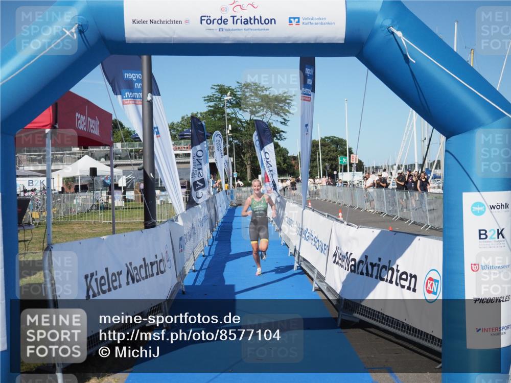 17.08.2025 - KN Förde Triathlon 2025 MichiJ http://msf.ph/oto/8577104 17.08.2025 16:02:36 Laufen 33 meine-sportfotos.de