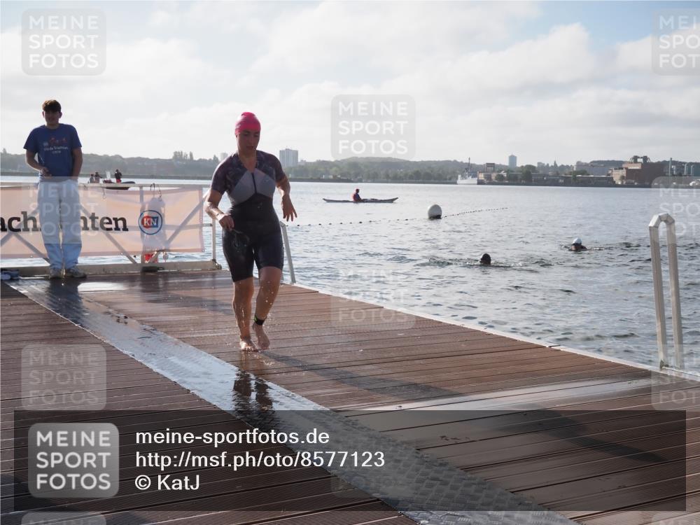 17.08.2025 - KN Förde Triathlon 2025 KatJ http://msf.ph/oto/8577123 17.08.2025 09:16:14 Schwimmen 156, 164, 137, 156, 162, 164 meine-sportfotos.de