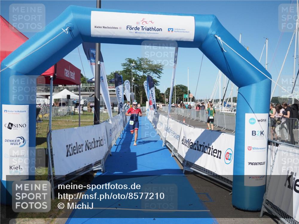 17.08.2025 - KN Förde Triathlon 2025 MichiJ http://msf.ph/oto/8577210 17.08.2025 16:04:59 Laufen 31 meine-sportfotos.de