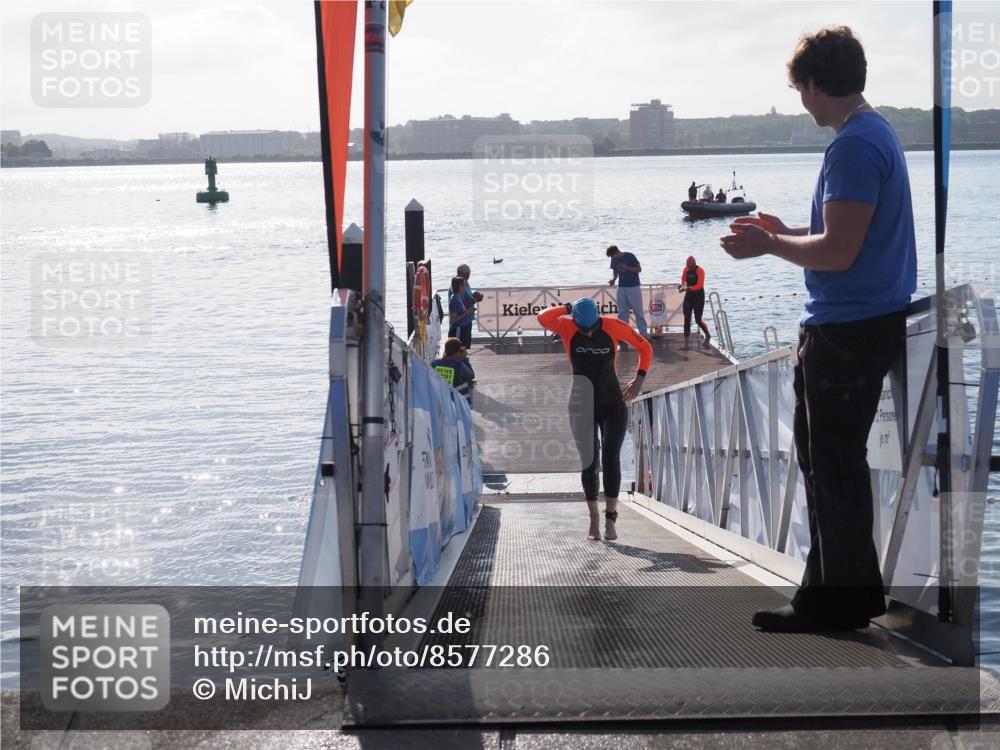 17.08.2025 - KN Förde Triathlon 2025 MichiJ http://msf.ph/oto/8577286 17.08.2025 09:13:35 Schwimmen 135, 148, 198, 138, 148, 151 meine-sportfotos.de