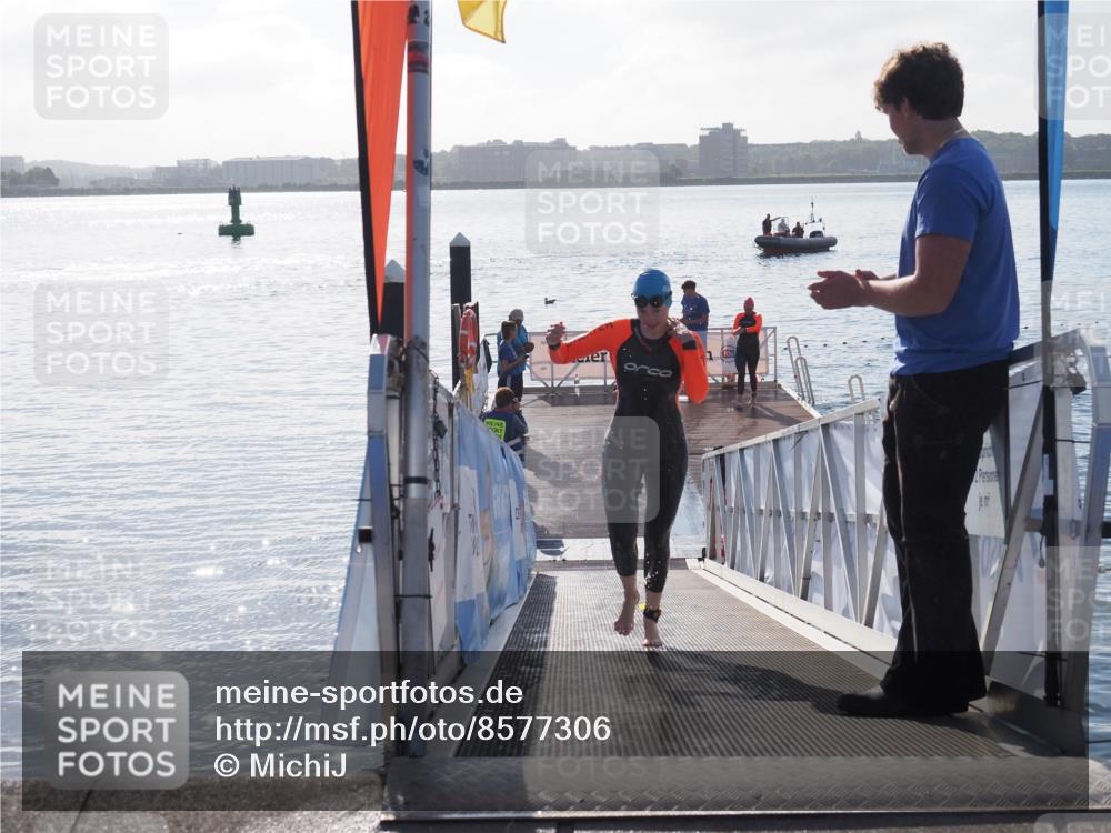 17.08.2025 - KN Förde Triathlon 2025 MichiJ http://msf.ph/oto/8577306 17.08.2025 09:13:36 Schwimmen 135, 148, 198, 138, 148, 151 meine-sportfotos.de
