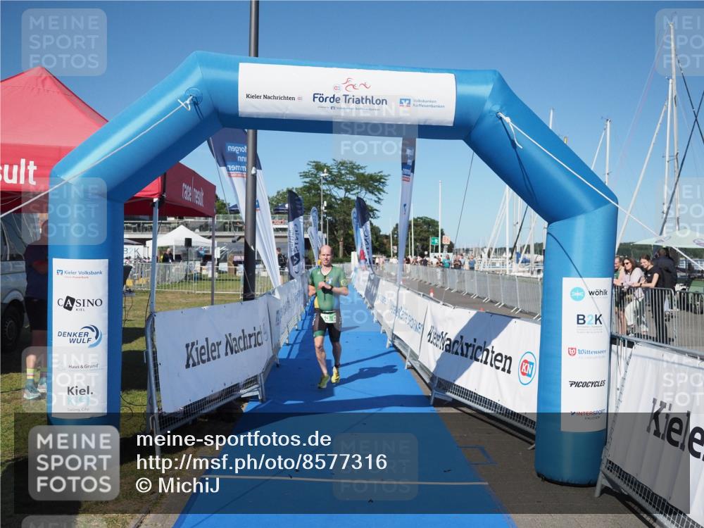 17.08.2025 - KN Förde Triathlon 2025 MichiJ http://msf.ph/oto/8577316 17.08.2025 16:05:16 Laufen 35 meine-sportfotos.de