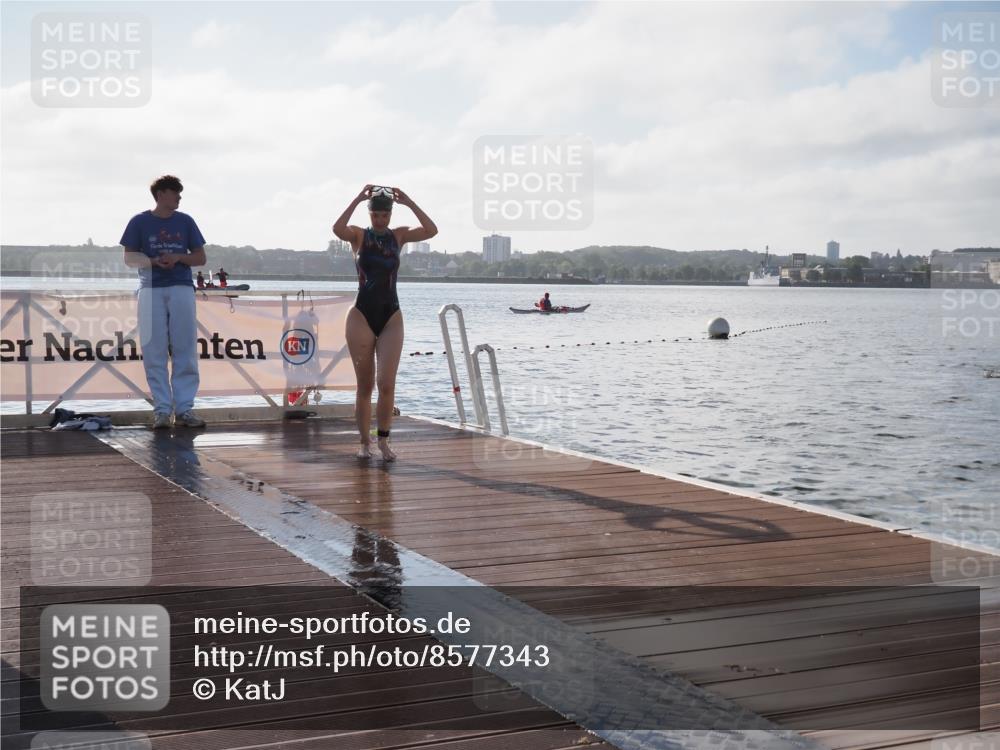 17.08.2025 - KN Förde Triathlon 2025 KatJ http://msf.ph/oto/8577343 17.08.2025 09:16:41 Schwimmen 144, 172, 176, 144, 160, 172, 176 meine-sportfotos.de