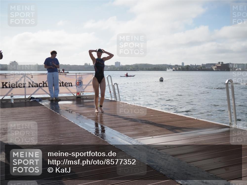 17.08.2025 - KN Förde Triathlon 2025 KatJ http://msf.ph/oto/8577352 17.08.2025 09:16:42 Schwimmen 144, 172, 176, 144, 160, 172, 176 meine-sportfotos.de