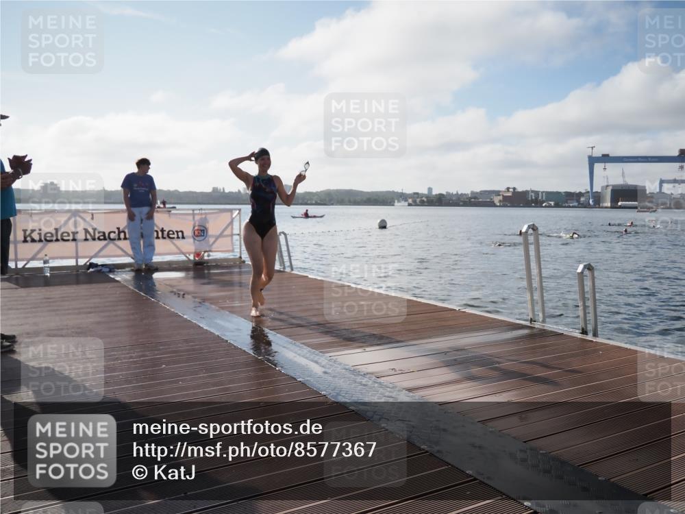 17.08.2025 - KN Förde Triathlon 2025 KatJ http://msf.ph/oto/8577367 17.08.2025 09:16:43 Schwimmen 172, 176, 144, 160, 172, 176 meine-sportfotos.de