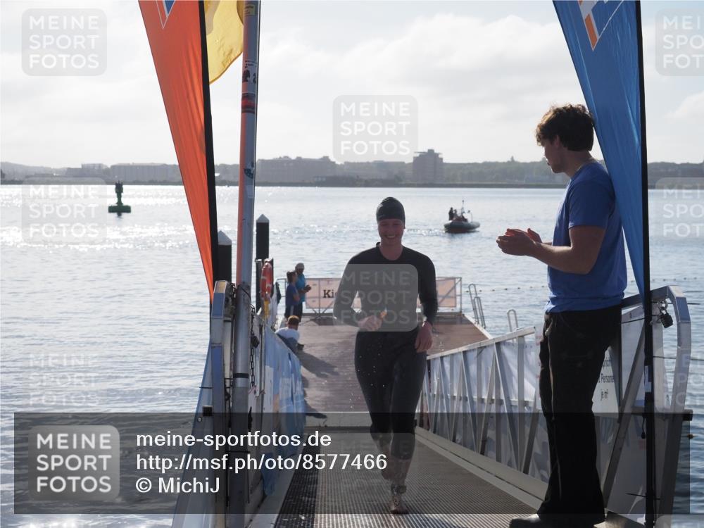 17.08.2025 - KN Förde Triathlon 2025 MichiJ http://msf.ph/oto/8577466 17.08.2025 09:13:52 Schwimmen 138, 151, 151 meine-sportfotos.de
