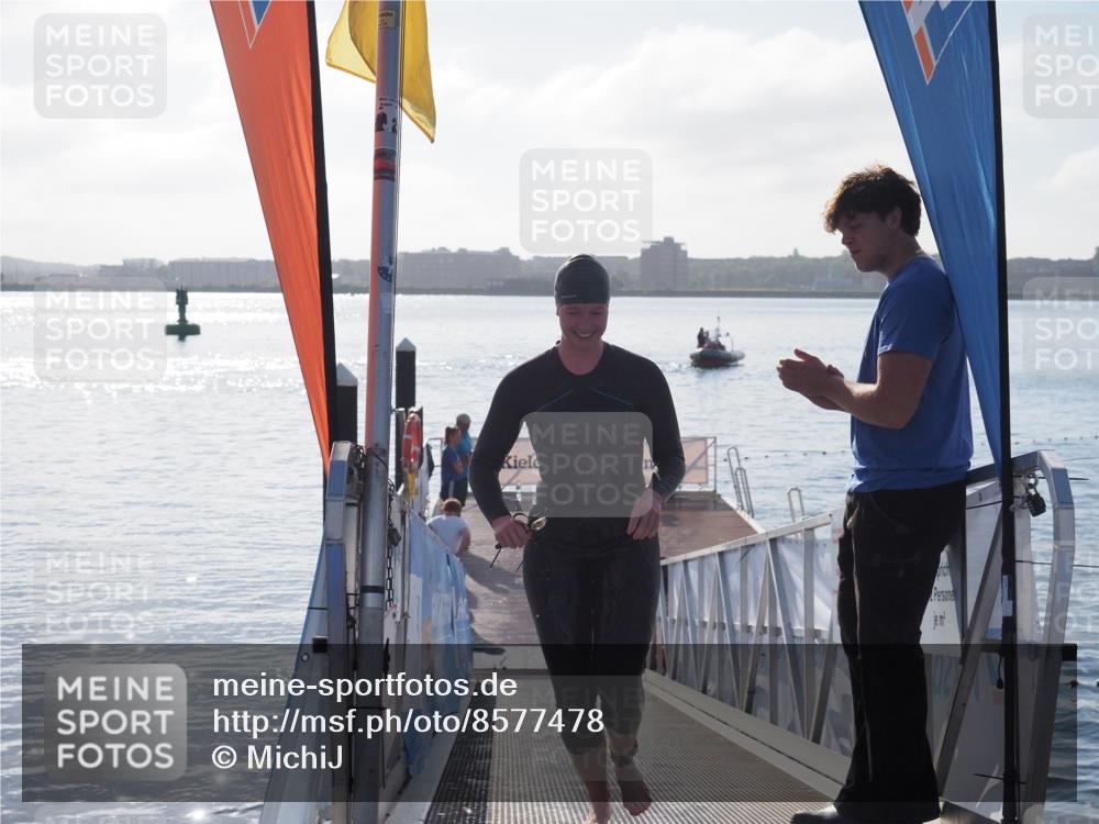 17.08.2025 - KN Förde Triathlon 2025 MichiJ http://msf.ph/oto/8577478 17.08.2025 09:13:52 Schwimmen 138, 151, 151 meine-sportfotos.de