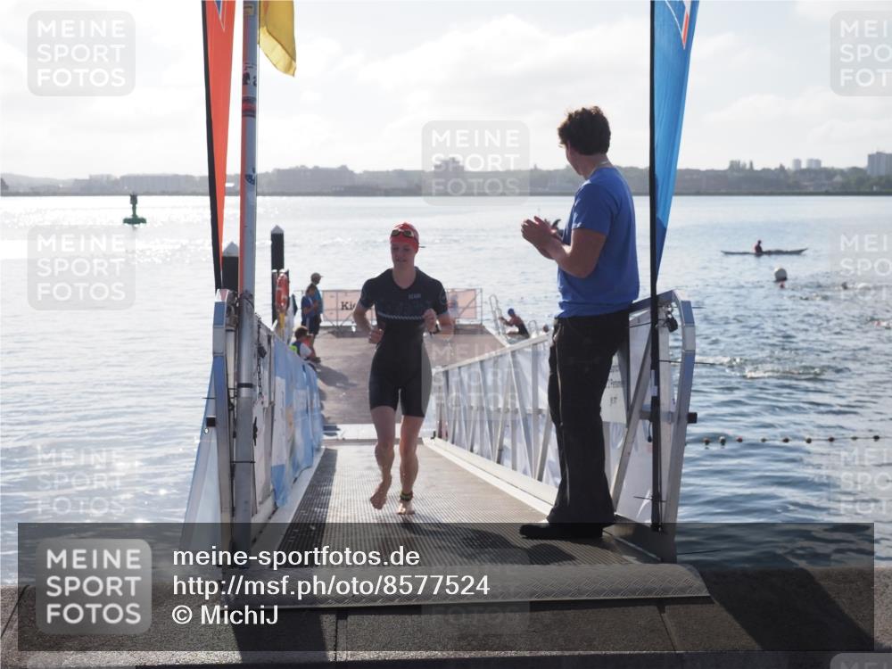 17.08.2025 - KN Förde Triathlon 2025 MichiJ http://msf.ph/oto/8577524 17.08.2025 09:14:38 Schwimmen 140, 128, 139, 140, 150, 155 meine-sportfotos.de