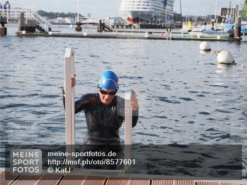 17.08.2025 - KN Förde Triathlon 2025 KatJ http://msf.ph/oto/8577601 17.08.2025 09:17:28 Schwimmen 177, 181, 177, 181 meine-sportfotos.de