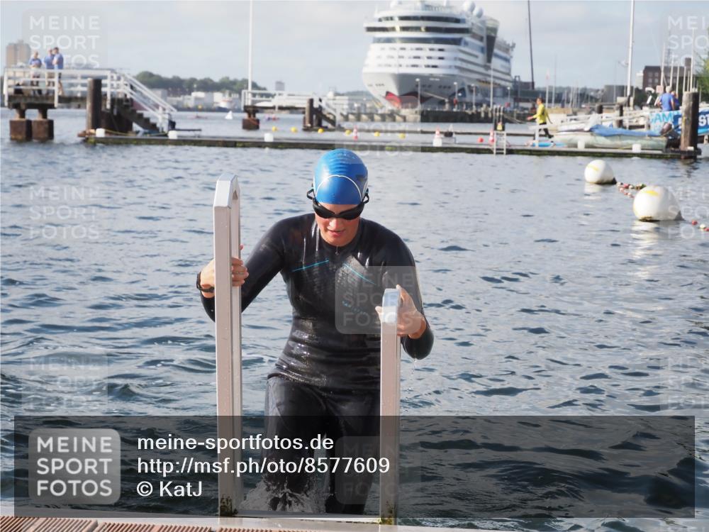 17.08.2025 - KN Förde Triathlon 2025 KatJ http://msf.ph/oto/8577609 17.08.2025 09:17:29 Schwimmen 177, 181, 177, 181 meine-sportfotos.de