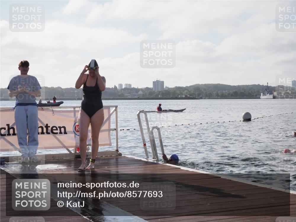17.08.2025 - KN Förde Triathlon 2025 KatJ http://msf.ph/oto/8577693 17.08.2025 09:17:41 Schwimmen 161, 167, 170, 180, 167, 170, 181 meine-sportfotos.de