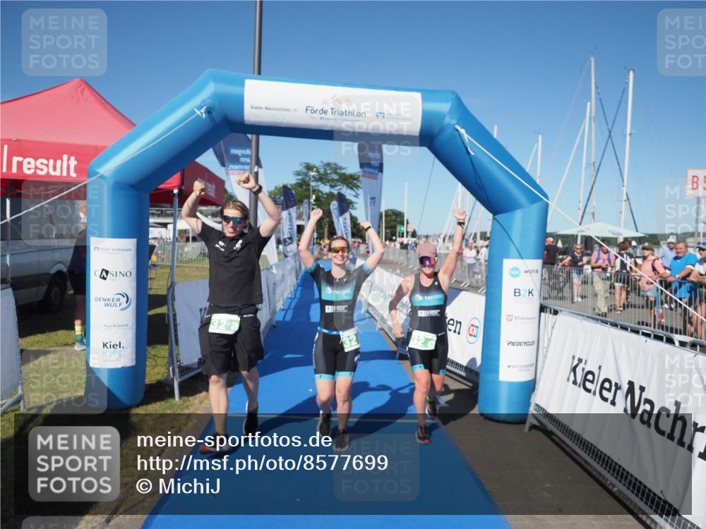 17.08.2025 - KN Förde Triathlon 2025 MichiJ http://msf.ph/oto/8577699 17.08.2025 16:12:12 Laufen 32 meine-sportfotos.de