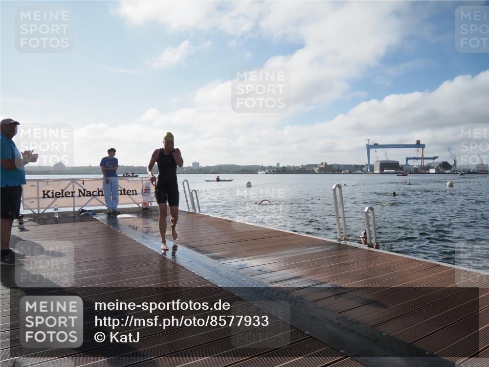 17.08.2025 - KN Förde Triathlon 2025 KatJ http://msf.ph/oto/8577933 17.08.2025 09:18:04 Schwimmen 175, 189, 254, 175, 182, 189, 254 meine-sportfotos.de