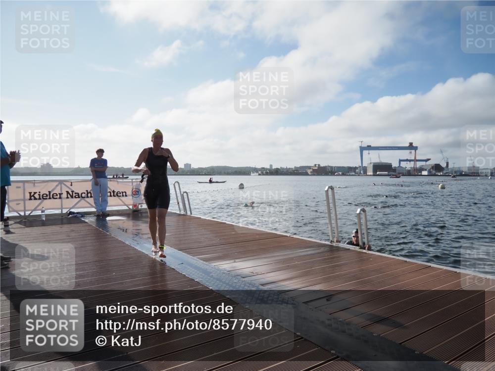 17.08.2025 - KN Förde Triathlon 2025 KatJ http://msf.ph/oto/8577940 17.08.2025 09:18:05 Schwimmen 175, 189, 254, 175, 182, 189, 254 meine-sportfotos.de