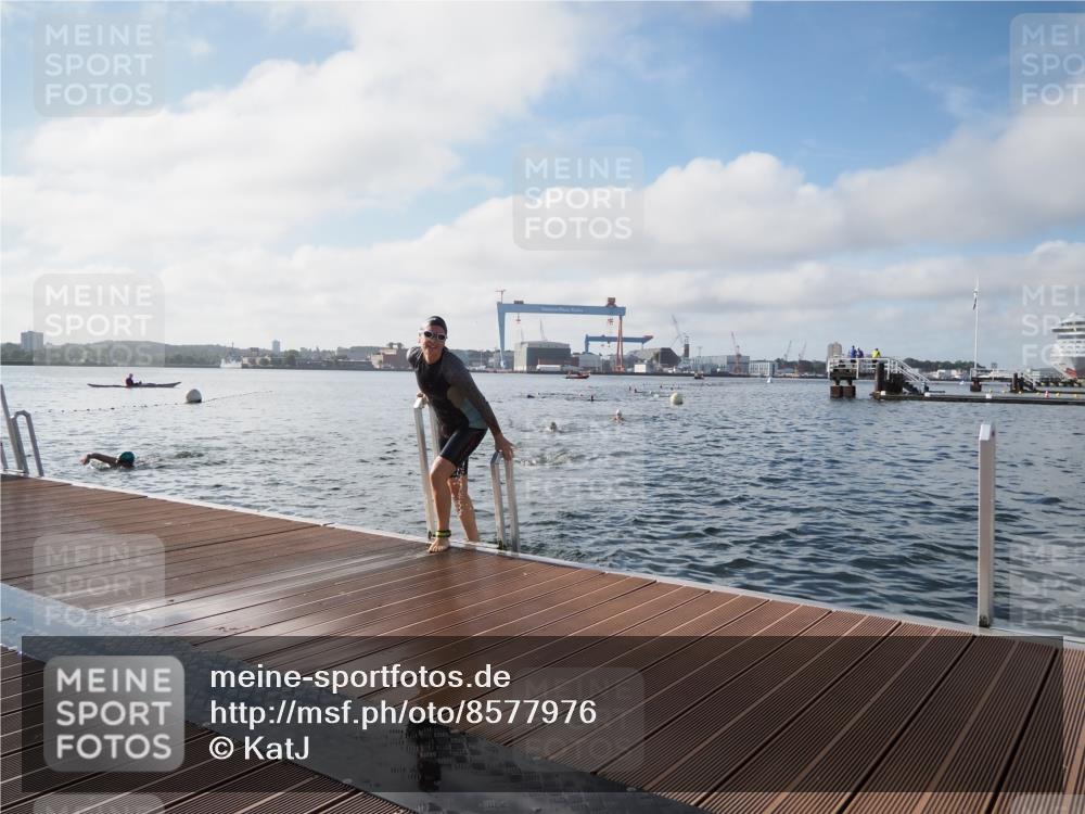 17.08.2025 - KN Förde Triathlon 2025 KatJ http://msf.ph/oto/8577976 17.08.2025 09:18:08 Schwimmen 175, 189, 254, 175, 182, 189, 254 meine-sportfotos.de