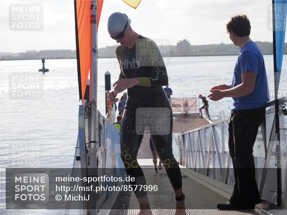 17.08.2025 - KN Förde Triathlon 2025 MichiJ http://msf.ph/oto/8577996 17.08.2025 09:15:12 Schwimmen 133, 145, 147, 152, 143, 145, 147 meine-sportfotos.de