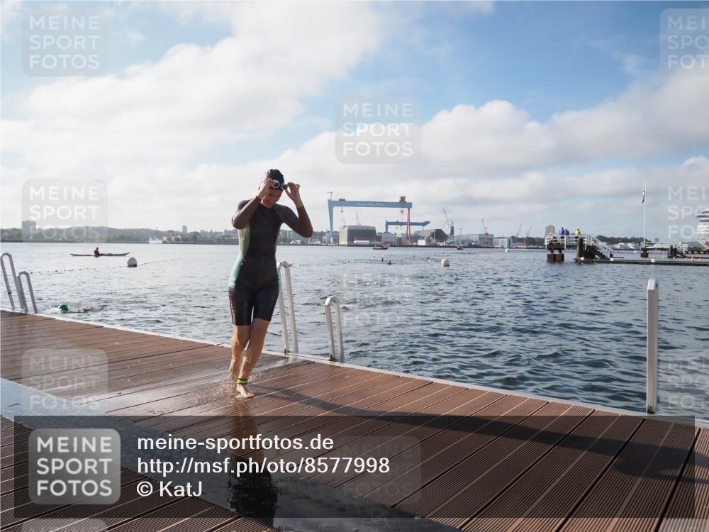 17.08.2025 - KN Förde Triathlon 2025 KatJ http://msf.ph/oto/8577998 17.08.2025 09:18:09 Schwimmen 189, 254, 175, 189, 254 meine-sportfotos.de
