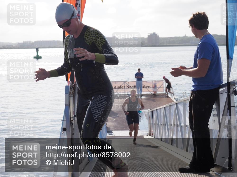 17.08.2025 - KN Förde Triathlon 2025 MichiJ http://msf.ph/oto/8578002 17.08.2025 09:15:12 Schwimmen 133, 145, 147, 152, 143, 145, 147 meine-sportfotos.de